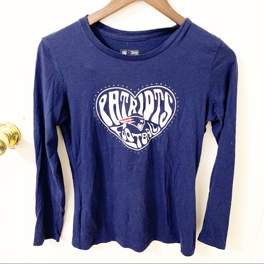 5/$25 NFL Patriot football heart long sleeve tee shirt Small